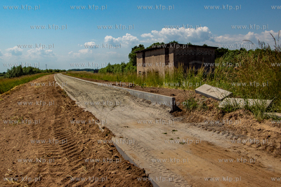 Budowa nowej ścieżki rowerowej R9 wzdłuż Wisły...