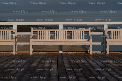 Nowe ławki na molo w Brzeźnie. 19.03.2026 fot. Paweł...