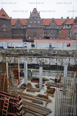 Gdansk. Budowa Teatru Szekspirowskiego. 
24.11.2011
fot....
