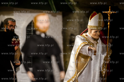 Gdansk. Tradycyjna szopka bozonarodzeniowa w Kosciele...