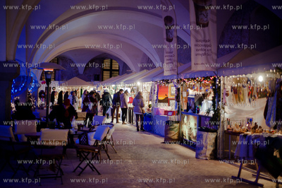 Gdansk. Wielka Zbrojownia. Jarmark Bozonarodzeniowy.
19.12.2012
fot....