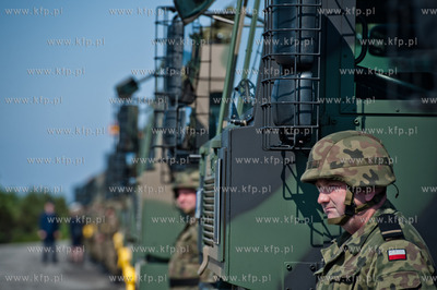 Poligon wojskowy w Ustce. Odbior sprzetu oraz podpisanie...