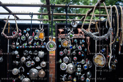 Gdansk. Plac przed siedziba Polskiego Zwiazku Wedkarskiego...