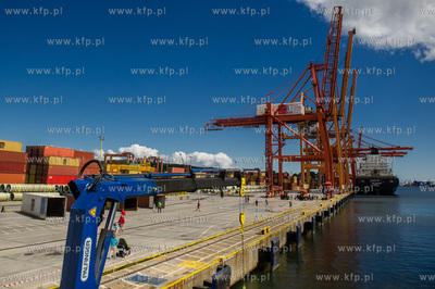 Dzien otwarty Baltyckiego Terminala Kontenerowego w...