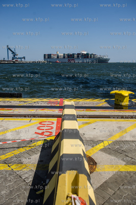 Do DCT Gdańsk zawinął największy kontenerowiec...