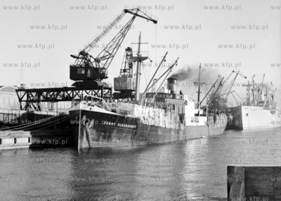 Statek Jobst Oldendorf w porcie gdańskim.
(lata60).
1962
0003850z
Fot....