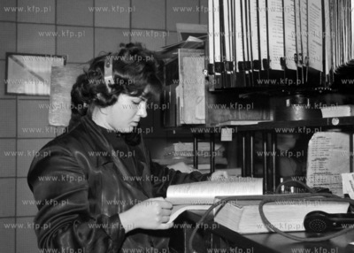 Informacja telefoniczna. (lata50) 1958 0005574z Fot....