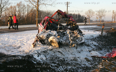 Kolbaskowo. Zachodniopomorskie. Na krajowej drodze...