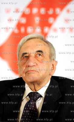 Gdansk. Konferencja W przededniu wielkiej zmiany. Okragly...