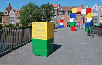 Instalacja zwizana z I Gdanskim Festiwalem Sztuki w...
