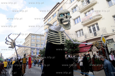 Cudawianki czyli Noc Swietojanska w Gdyni. Nz Miedzynarodowa...