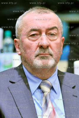 I sesja Rady Miasta Gdyni VI kadencji. Nz. Radny Stanislaw...