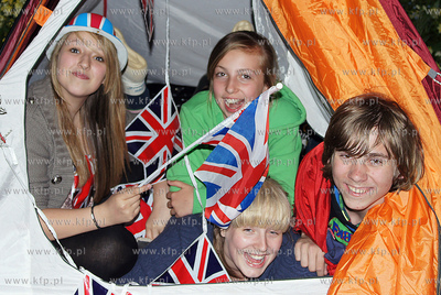 Londyn. Juz w czwartek wieczorem na trasie przejazdu...