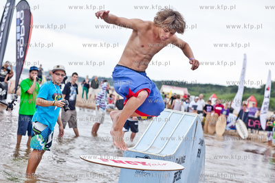 Gdansk Jelitkowo Nz zawody II edycji Polish Skimboarding...