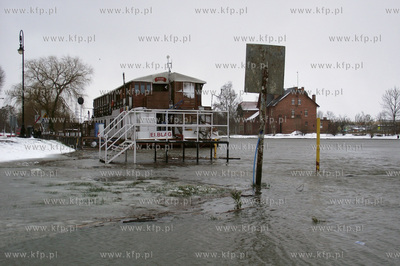W zwiazku z zagrozeniem powodziowym na Zulawach Elblaskich...