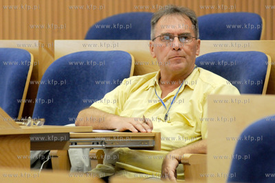 W  sali im. Lecha Badkowskiego Urzedzie Marszalkowskim...