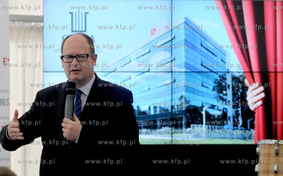 Gdansk, al. Grunwaldzka. Oficjalne otwarcie biurowca...