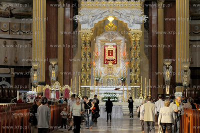 Sanktuarium Matki Bozej Bolesnej w Licheniu (woj. wielkopolskie)....