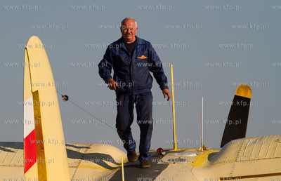 Aeroklub Gdanski w Pruszczu Gdanskim. Bryza Extra 2014....