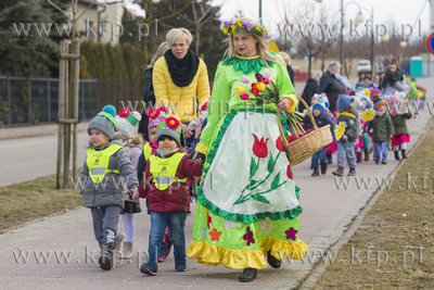 Dzieci z przedszkola nr 1 w Pelplinie przywitały wiosnę...
