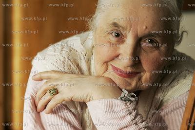 Lucyna Legut - Lucha - aktorka, malarka, pisarka. Na...