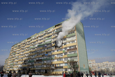 Gdansk Przymorze.Pozar wybuchl na piatym pietrze w...