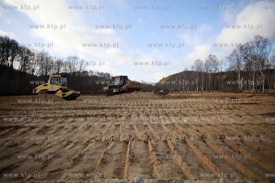 Gdansk Oliwa. Budowa boiska przy ul. Bytowskiej, ktore...