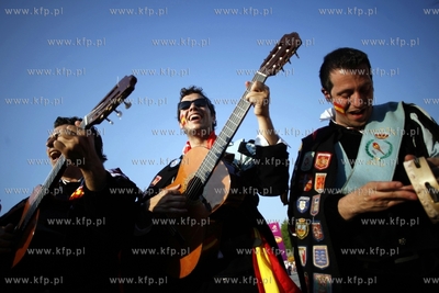 Gdansk Arena. Kibice wchodza na mecz Mistrzostw Europy...