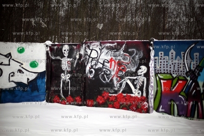 Gdansk Nowy Port. Graffiti na murach portowych.
15.01.2013
fot....