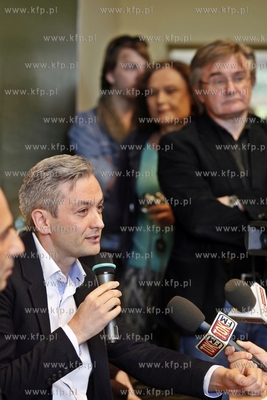 Uniwersytet Gdanski. Debata o zwiazkach partnerskich....