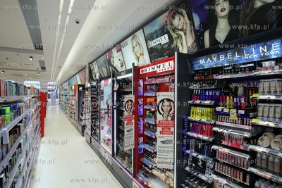 Otwarcie sklepow H&M i Rossmann na ul. Bohaterow Monte...