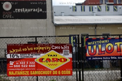 Reklamy przy ul. Słowackiego w Gdańsku.
14.04.2015
fot....