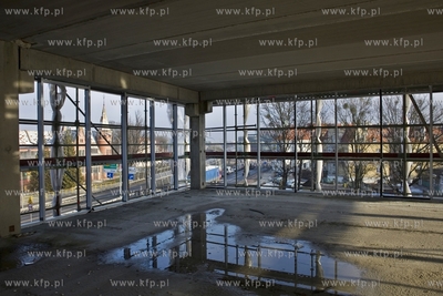 Tzw. Szkieletor przy ul. Słowackiego w Gdańsku, zmienia...