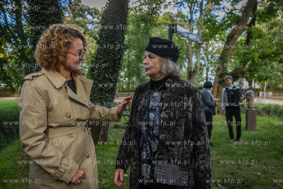 Uroczystość nadania nazwy Zaułek Cypriana Norwida...