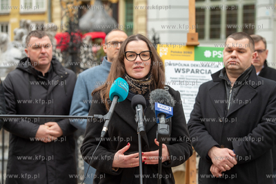 Gdańsk, Długi Targ. Wspólna konferencja przedstawicieli...
