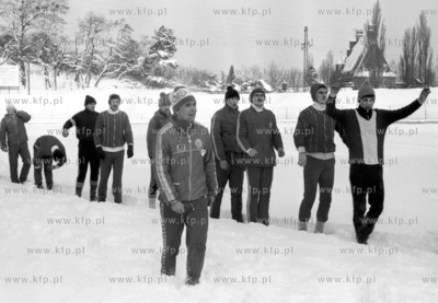 Zimowy trening pilkarzy Lechii Gdansk. 1styczeń1985_z.kosycarz_p8...