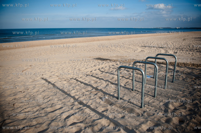 Gdansk. Sloneczne popoludnie na plazy w Jelitkowie.
09.03.2012
fot....