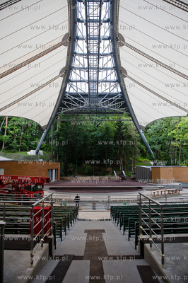 Sopot. Opera lesna na tydzien przed oficjalnym otwarciem....
