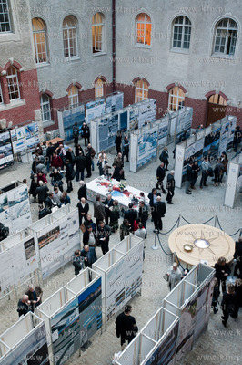 Politechnika Gdanska, Gmach Glowny. Ogloszonie wynikow...