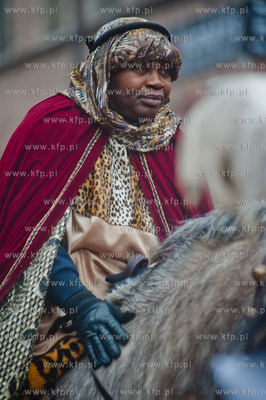 Gdansk. Orszak Trzech Kroli na ulicach Glownego Miasta....