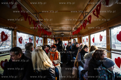 Gdansk. Walentynkowy tramwaj Konstal N z 1952 roku....