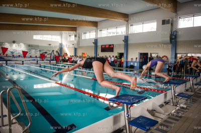 Pruszcz Gdanski. Uroczyste otwarcie krytej
plywalni...