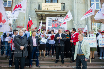 Gdansk. Urzad Marszalkowski. Pikieta przeciwko prywatyzacji...