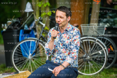 Gdansk. Laka przy Dworze Oliwskim. Weekendowa akcja...