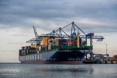 Gdansk. Terminal kontenerowy DCT. Kolejne zawiniecie...