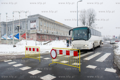 Gdansk. Nowy Port. Operacja usuwania niewybuchu pochodzacego...