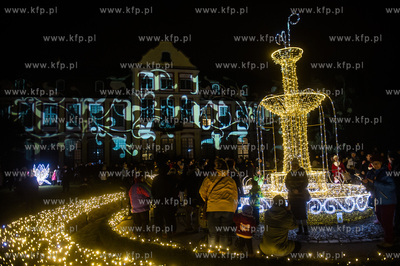 Gdańsk. Park Oliwski. Inauguracja iluminacji świątecznej.
17.12.2016
fot....