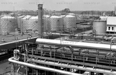 Blok olejowy w Rafinerii Gdanskiej tuz przed uruchomieniem....