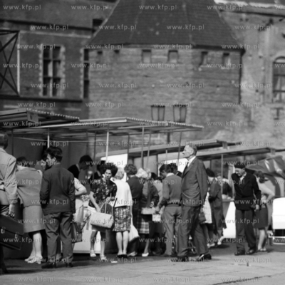 Stragany na Targu Węglowym w Gdańsku.
1971
0001564z
Fot....