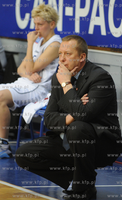 Krakow. Polfinal Play Off ekstraklasy koszykarek Wisla...